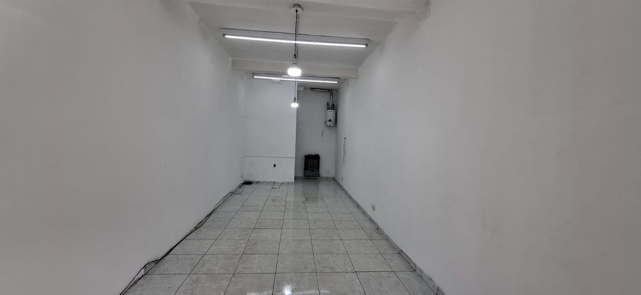 LOCAL COMERCIAL ONELLI 2067 L1