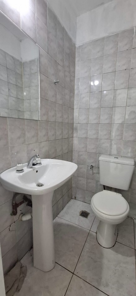 LOCAL COMERCIAL ONELLI 2067 L1