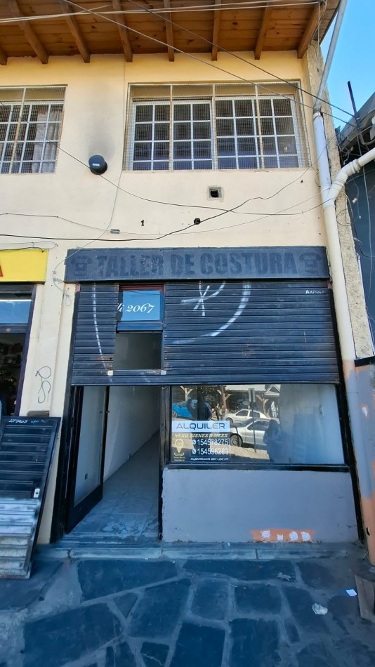 LOCAL COMERCIAL ONELLI 2067 L1