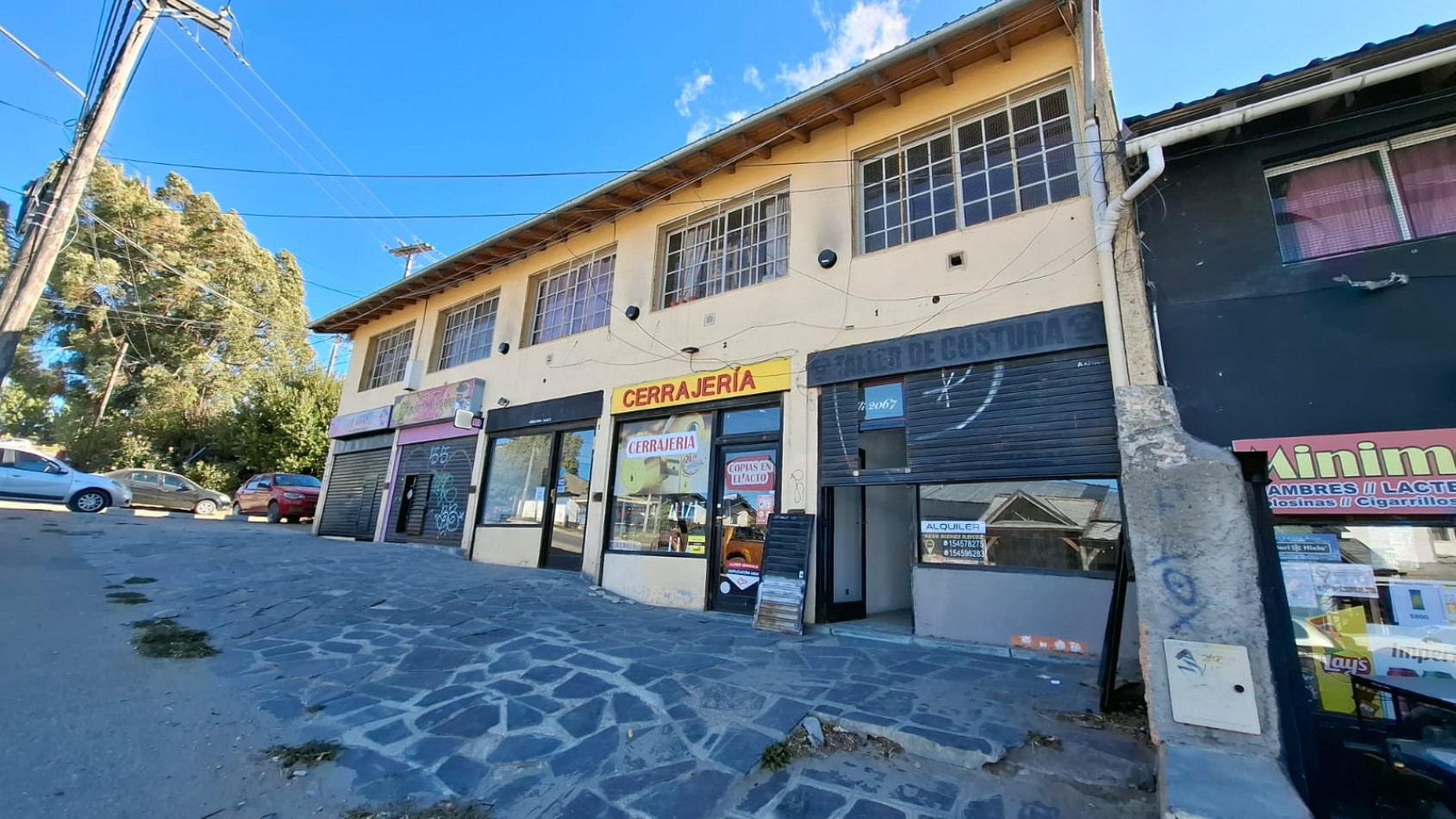 LOCAL COMERCIAL ONELLI 2067 L1