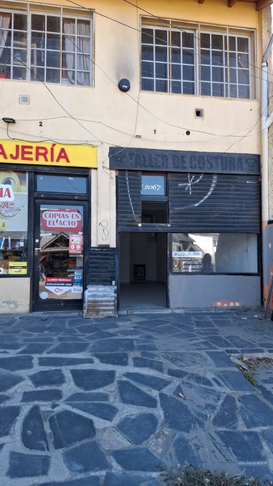 LOCAL COMERCIAL ONELLI 2067 L1