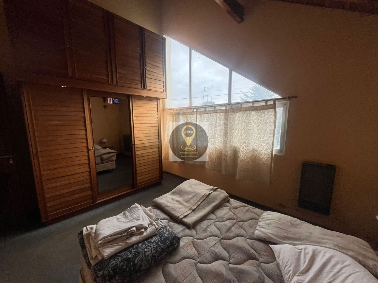 OPORTUNIDAD: VENTA 3 CASAS, 2 LOCALES COMERCIALES, CABAÑA PARA RENTA TURISTICA