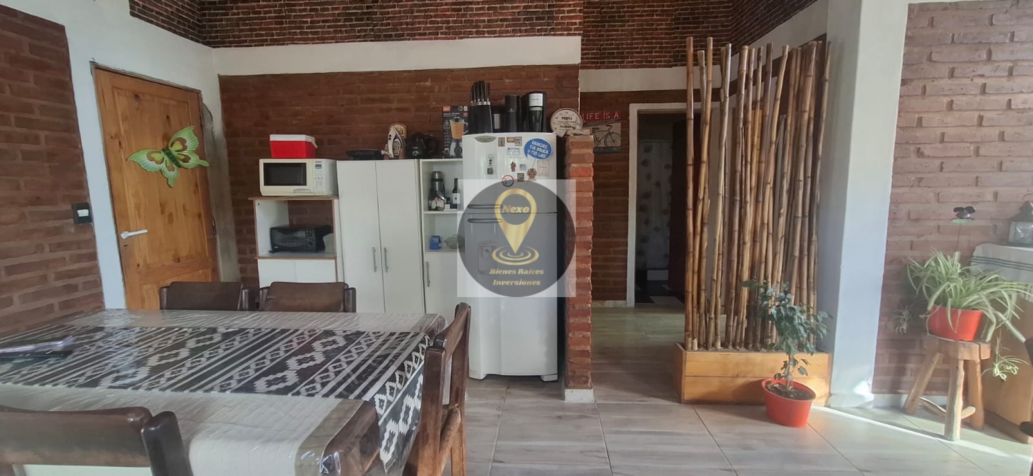 CASA EN VENTA  DINA HUAPI AV DEL VADO