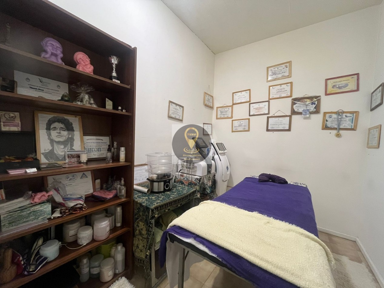 OPORTUNIDAD: VENTA 3 CASAS, 2 LOCALES COMERCIALES, CABAÑA PARA RENTA TURISTICA