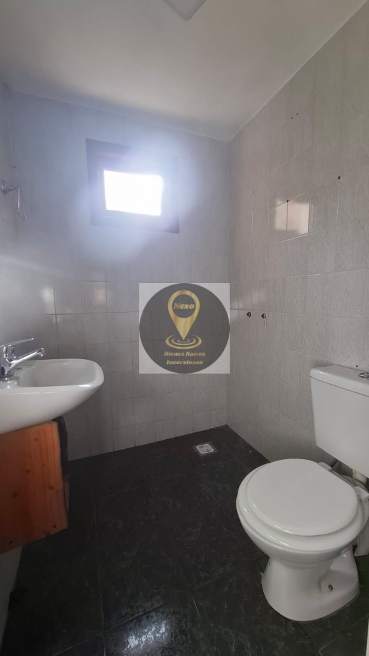 CASA PH EN VENTA EN BARRIO PINAR DEL LAGO