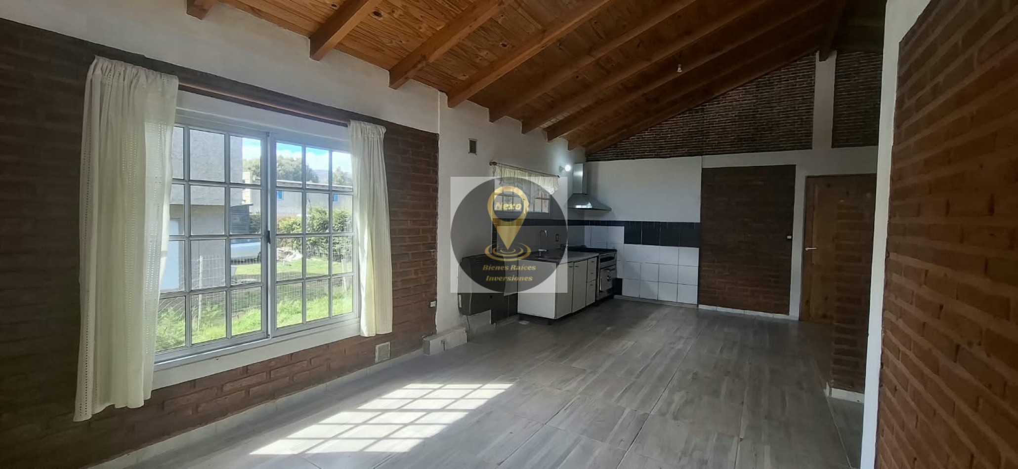 CASA EN VENTA DINA HUAPI AV DEL VADO
