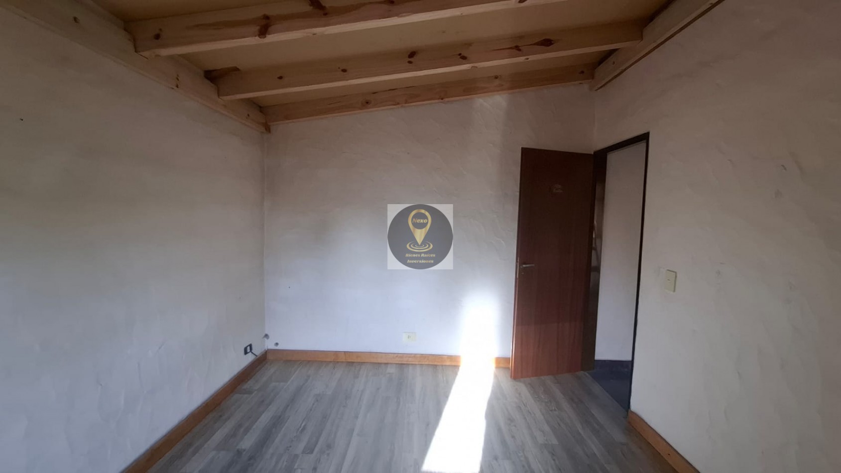 CASA PH EN VENTA EN BARRIO PINAR DEL LAGO