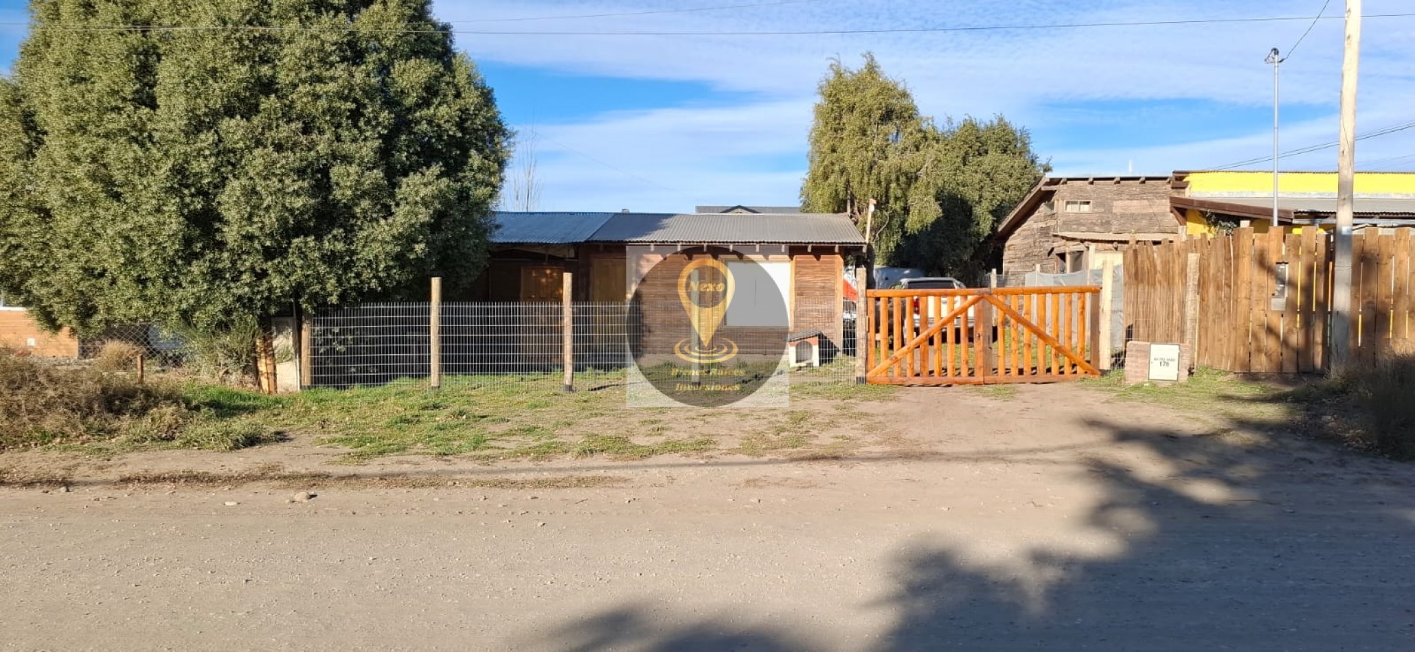 CASA EN VENTA  DINA HUAPI AV DEL VADO
