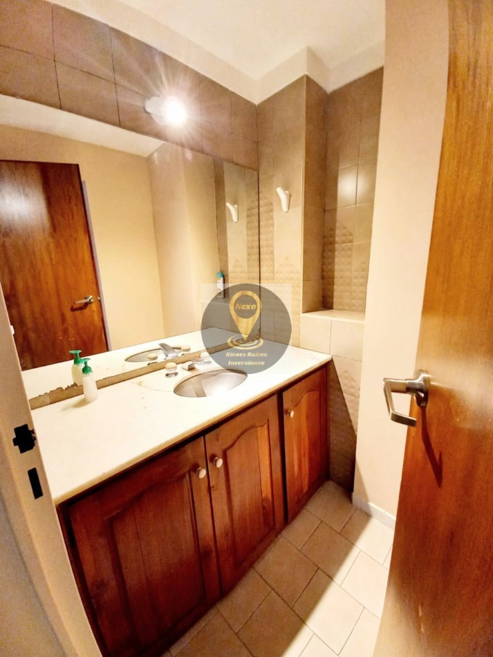 CASA A LA VENTA 