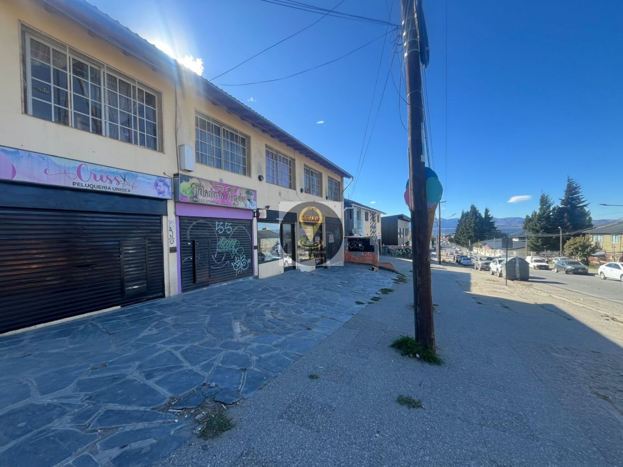 ALQUILER LOCAL COMERCIAL ONELLI AL 2000