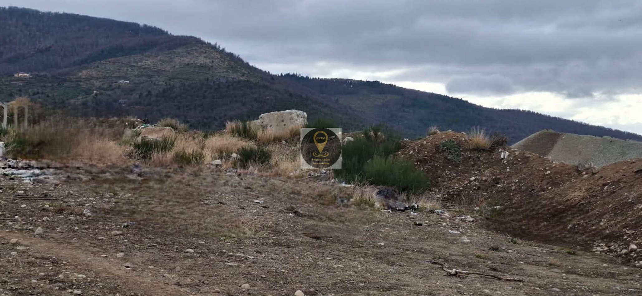 LOTE 5000aprox SOBRE RUTA 40SUR