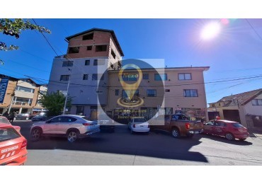 ALQUILER PISO, CON 6 HABITACIONES/OFICINAS